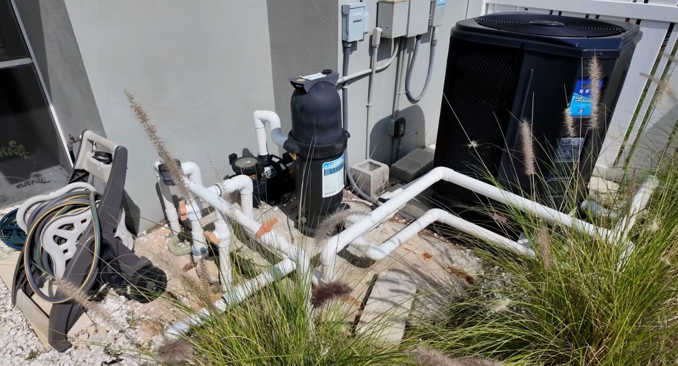 Pool Filter Cleaning & Replacement in Glendora, CA